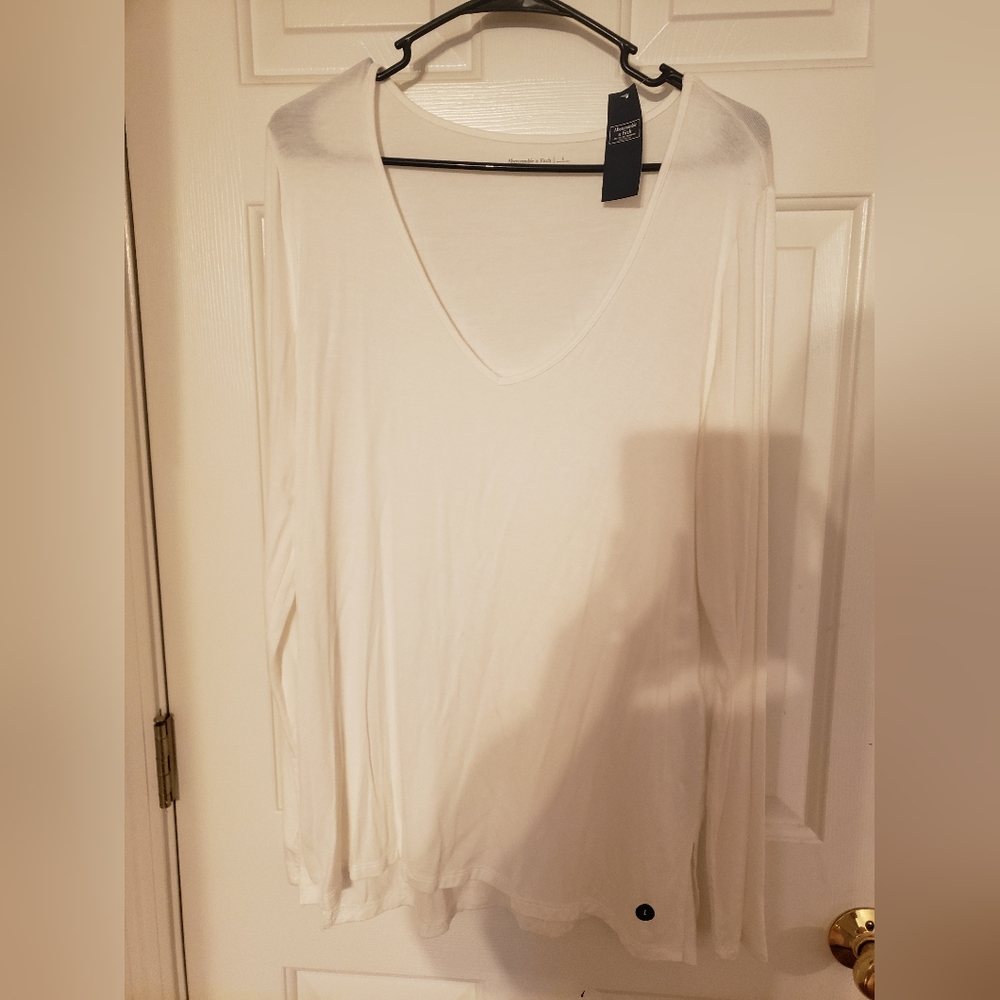 Abercrombie & Fitch. Long Sleeve. Size Large.